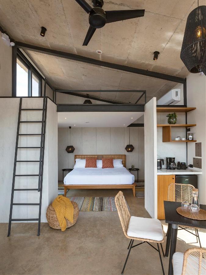 Eolia Sustainable Design Hotel マンタ エクステリア 写真