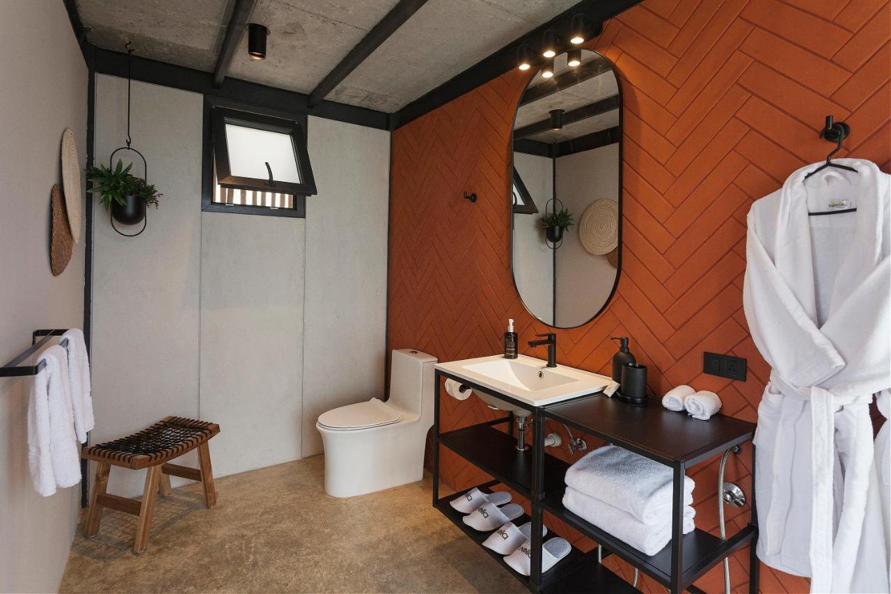 Eolia Sustainable Design Hotel マンタ エクステリア 写真